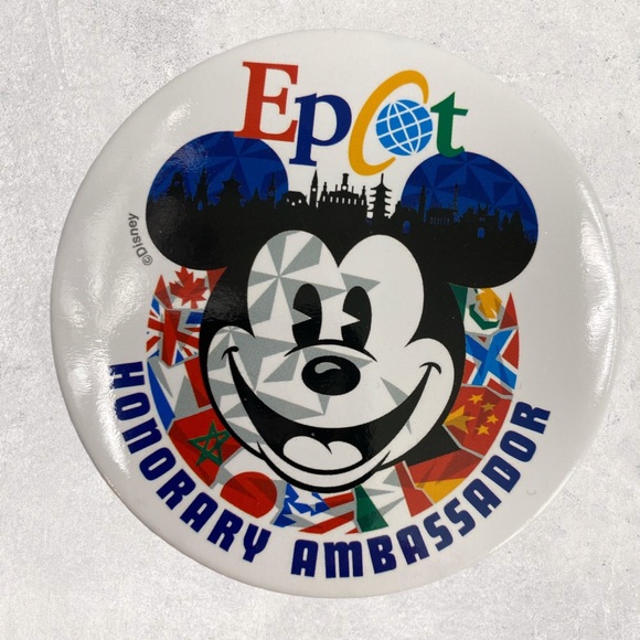 Disney’s World Showcase EPCOT Mickey Button Pin-On - Picture 1 of 9